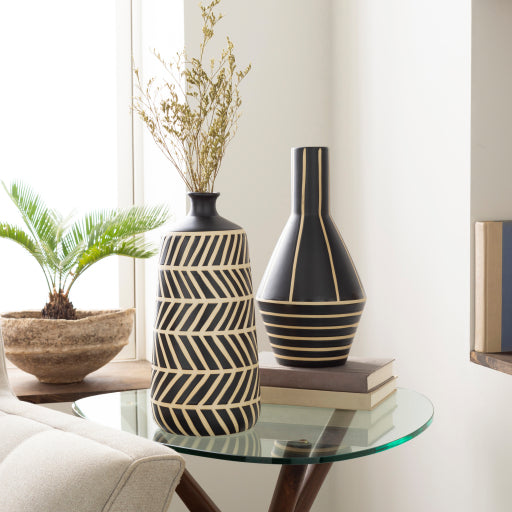 Kissie Vase II